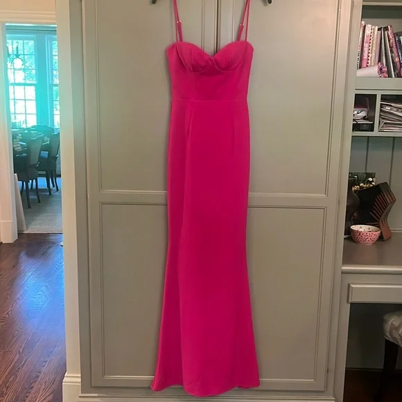 Katie May Dress - Picture 1 of 4